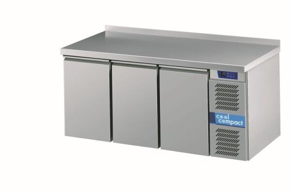 CC_Kühltisch_3_Türen